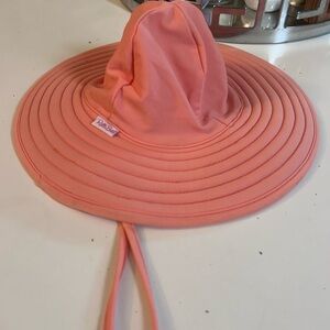 RuffleButts Coral Sun Hat sz 0-12m, 010